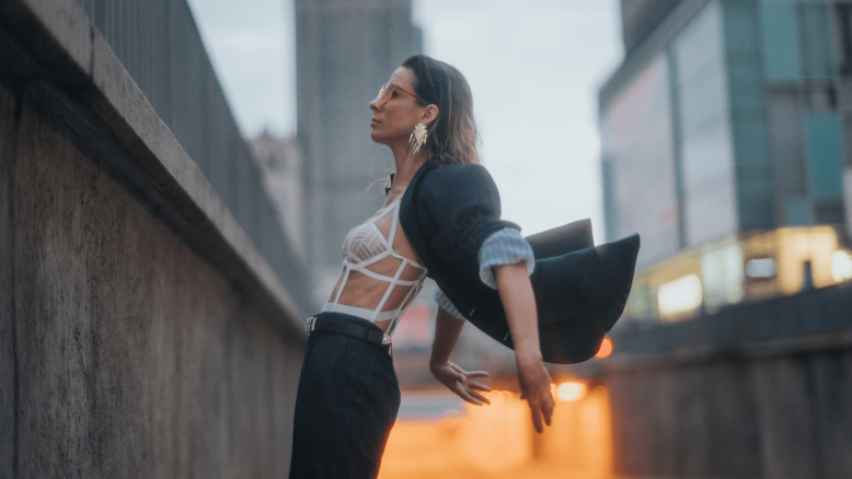 How to create and set your Glamino profile? Finish successfully ID verification and start to earn money online today!