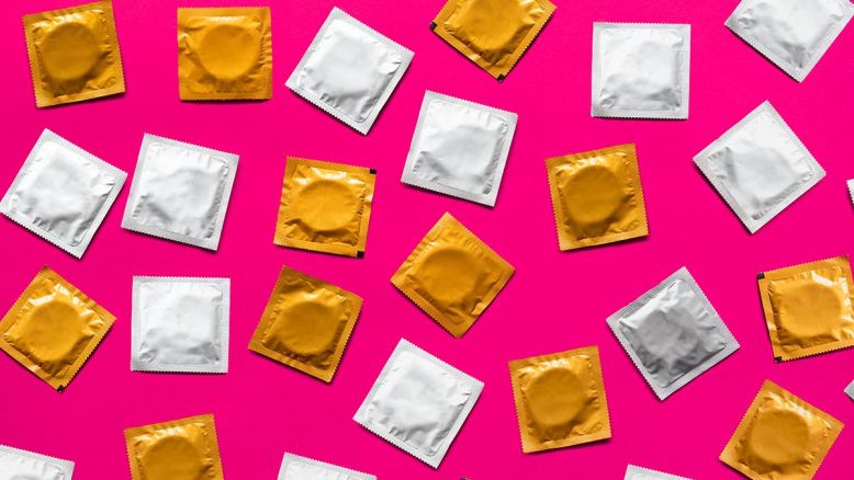 Sex & Drugs – Which Drug Improves Your Pickup Game And What Is The Best Drug To Have Sex On? We Tried It All!