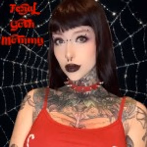 Goth Mommy Lilli