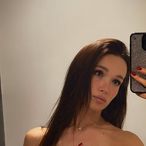 Ellie Leen
