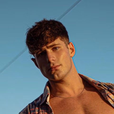 Alex Grant