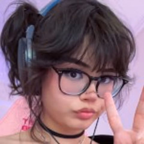 Kiyana Vi