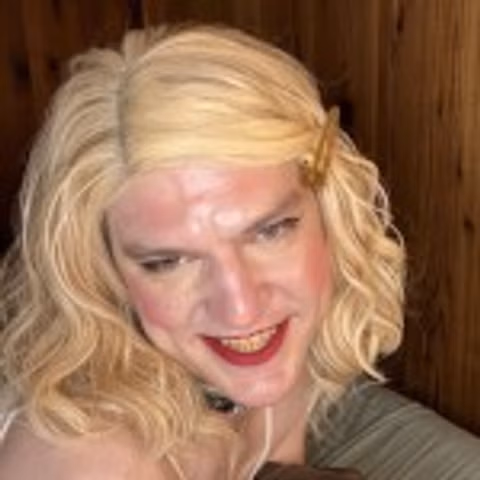 sissytrixi2077
