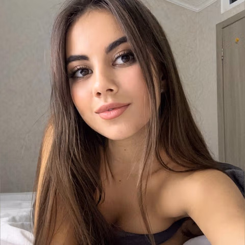 oliviacut